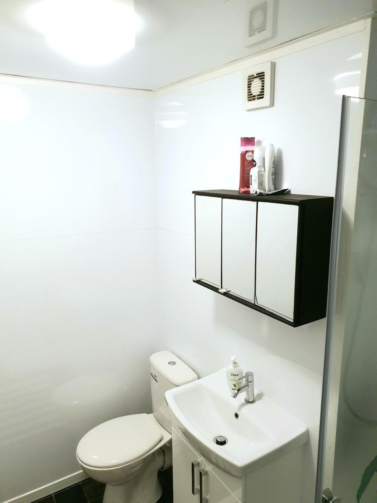 Double Room In Private Apartment London Luaran gambar